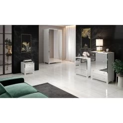 Armoire à Portes Battantes Hyde -Mobilier Soldes 1000369754 221109 020 MOOD DETAILS P000000001000369754 mood