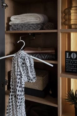 Armoire D’entrée Laxou 13 Armoire D’entrée Laxou -Mobilier Soldes 1000376053 230330 023 MOOD DETAILS P000000001000376053 mood